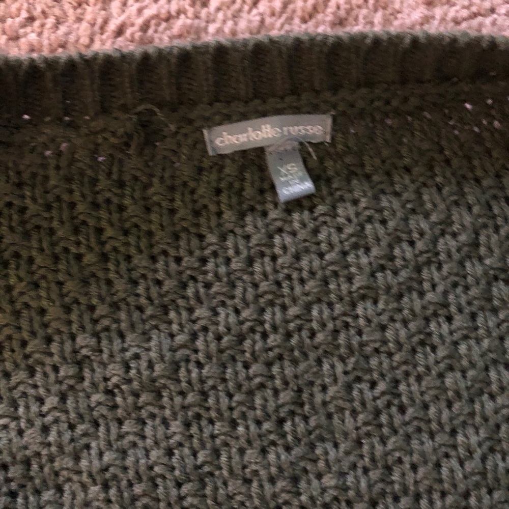 Olive green V neck sweater - Picture 5 of 5